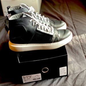 Karl lagerfeld black and white